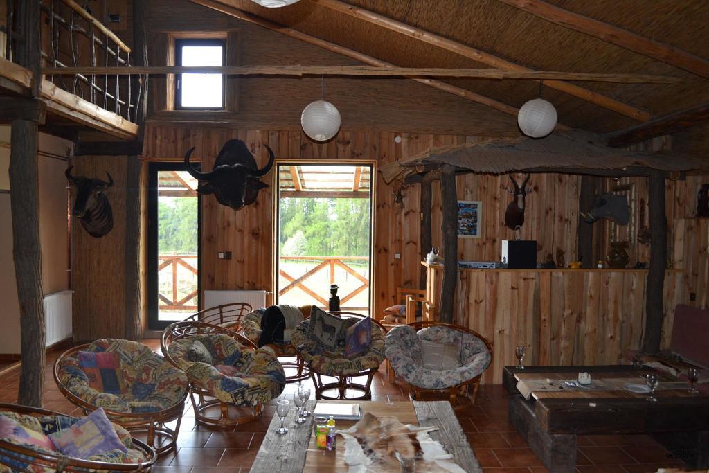 Q Ranch Hotel Bezdekov  Екстериор снимка