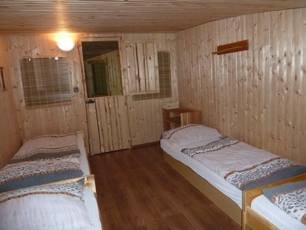 Q Ranch Hotel Bezdekov  Стая снимка